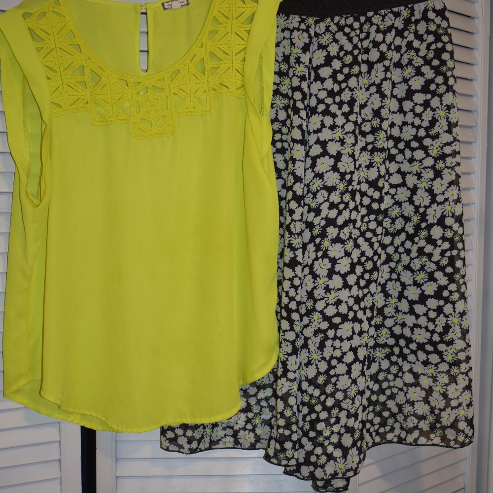 *NWOT* Lula Roe Lola Outfit